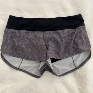 lululemon speed up shorts size 6, 2.5 inseam (like new!)